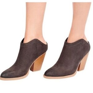 Dolce‎ Vita Gray/Brown Almond Toe Closed Toe Heeled Mule Slide Bootie 8